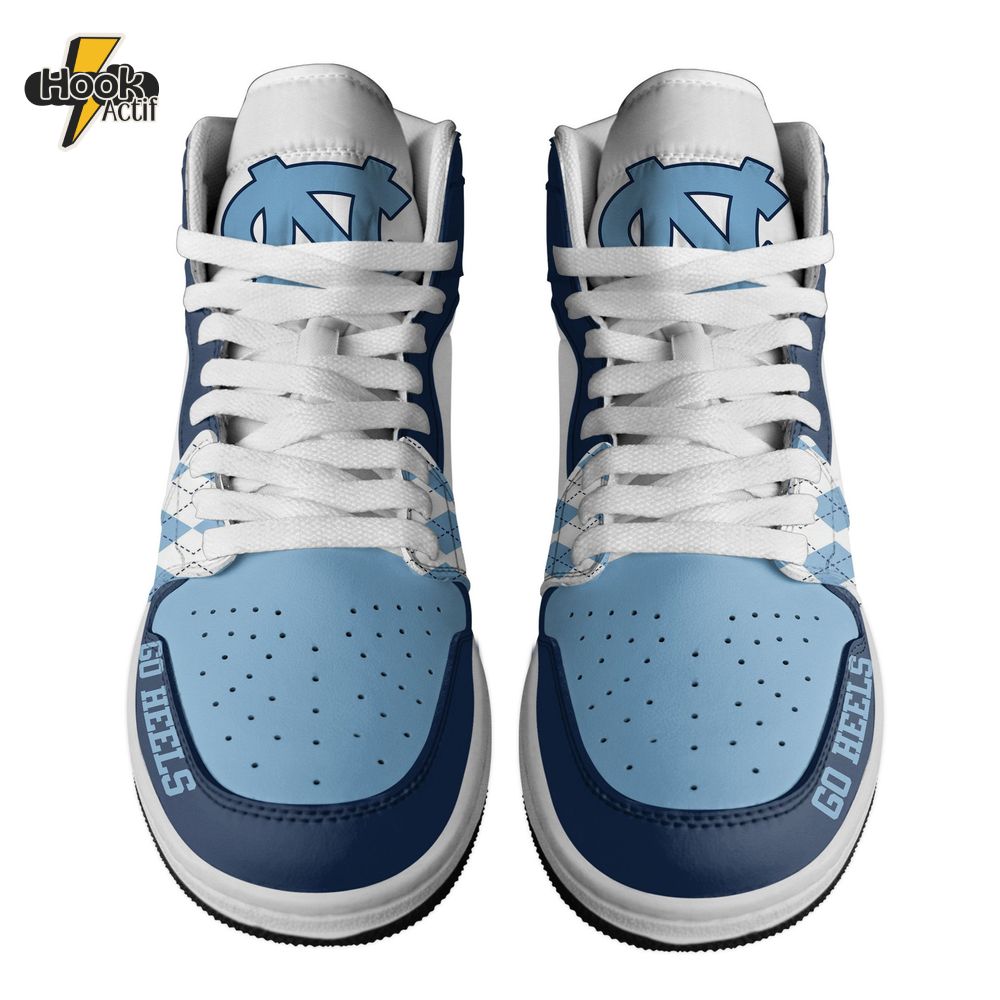 North Carolina Tar Heels Basketball Team Air Jordan 1 Sneaker North Carolina Tar Heels Basketball Team Air Jordan 1 Sneaker